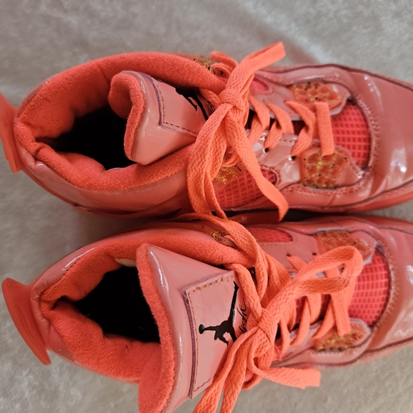 AIR JORDAN Bright Crimson Hightop Sneakers Size 6.5 - Picture 1 of 6